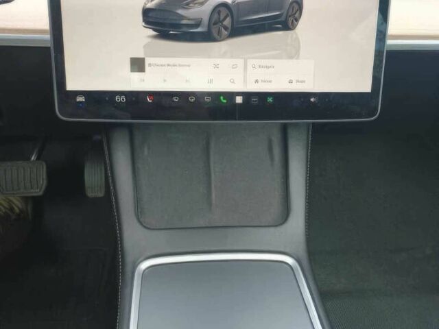 Серый Тесла Модель 3, объемом двигателя 0 л и пробегом 23 тыс. км за 18400 $, фото 7 на Automoto.ua