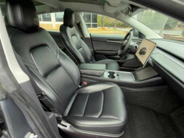 Серый Тесла Модель 3, объемом двигателя 0 л и пробегом 29 тыс. км за 10400 $, фото 8 на Automoto.ua