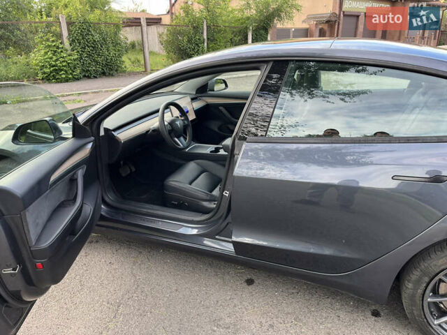 Серый Тесла Модель 3, объемом двигателя 0 л и пробегом 10 тыс. км за 20400 $, фото 14 на Automoto.ua