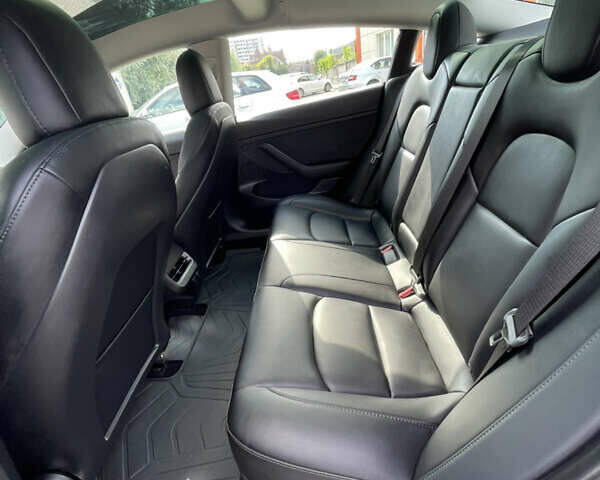Сірий Тесла Модель 3, об'ємом двигуна 0 л та пробігом 37 тис. км за 21500 $, фото 9 на Automoto.ua