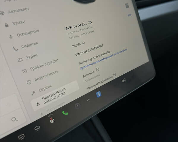 Серый Тесла Модель 3, объемом двигателя 0 л и пробегом 34 тыс. км за 33000 $, фото 16 на Automoto.ua