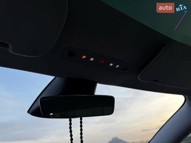 Сірий Тесла Модель 3, об'ємом двигуна 0 л та пробігом 27 тис. км за 28100 $, фото 19 на Automoto.ua