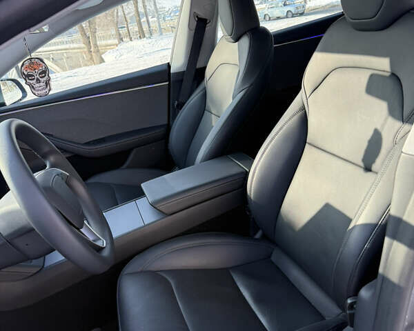 Серый Тесла Модель 3, объемом двигателя 0 л и пробегом 6 тыс. км за 28000 $, фото 18 на Automoto.ua