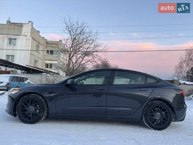 Серый Тесла Модель 3, объемом двигателя 0 л и пробегом 39 тыс. км за 29800 $, фото 10 на Automoto.ua
