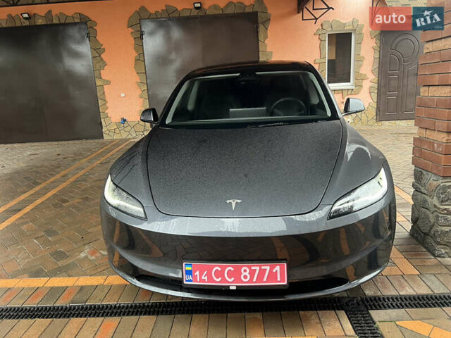 Серый Тесла Модель 3, объемом двигателя 0 л и пробегом 29 тыс. км за 27000 $, фото 1 на Automoto.ua