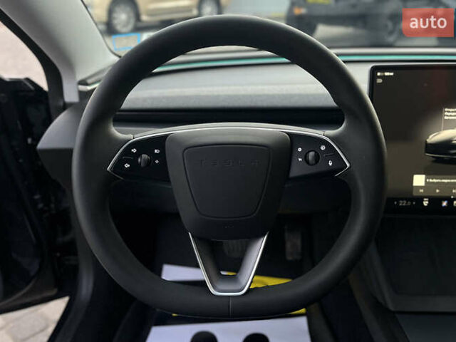Серый Тесла Модель 3, объемом двигателя 0 л и пробегом 9 тыс. км за 33500 $, фото 11 на Automoto.ua