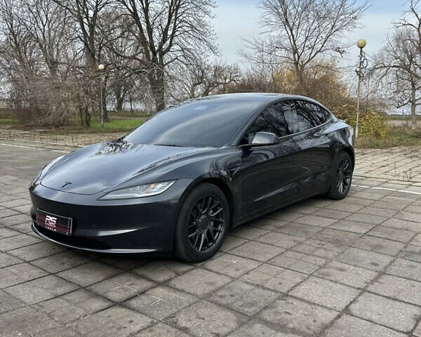 Серый Тесла Модель 3, объемом двигателя 0 л и пробегом 10 тыс. км за 27000 $, фото 2 на Automoto.ua