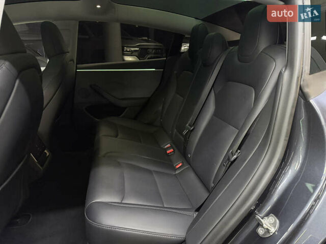 Серый Тесла Модель 3, объемом двигателя 0 л и пробегом 41 тыс. км за 25500 $, фото 21 на Automoto.ua