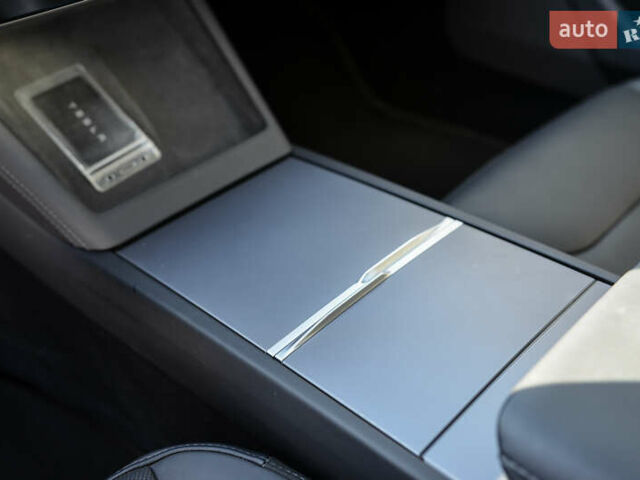 Серый Тесла Модель 3, объемом двигателя 0 л и пробегом 14 тыс. км за 31699 $, фото 22 на Automoto.ua