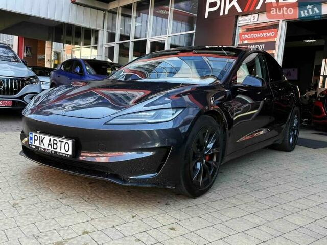 Серый Тесла Модель 3, объемом двигателя 0 л и пробегом 1 тыс. км за 39900 $, фото 1 на Automoto.ua