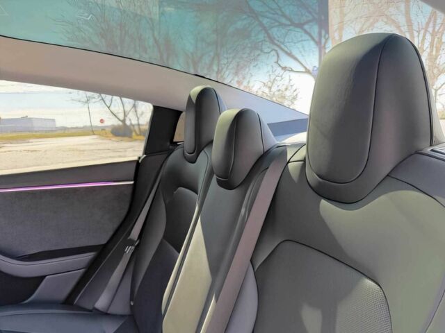 Серый Тесла Модель 3, объемом двигателя 0 л и пробегом 13 тыс. км за 9800 $, фото 11 на Automoto.ua