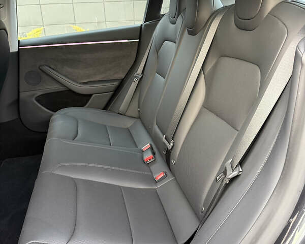 Серый Тесла Модель 3, объемом двигателя 0 л и пробегом 7 тыс. км за 32000 $, фото 31 на Automoto.ua