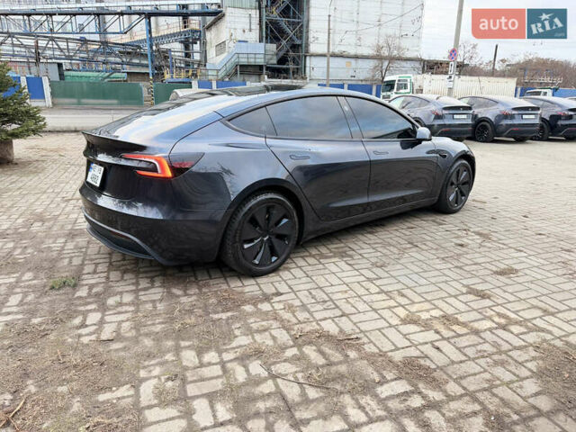 Серый Тесла Модель 3, объемом двигателя 0 л и пробегом 11 тыс. км за 26000 $, фото 10 на Automoto.ua