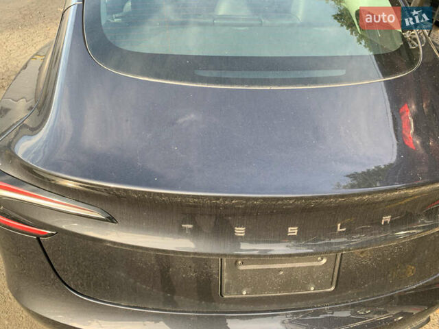 Серый Тесла Модель 3, объемом двигателя 0 л и пробегом 20 тыс. км за 24000 $, фото 8 на Automoto.ua