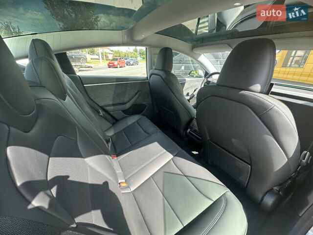 Сірий Тесла Модель 3, об'ємом двигуна 0 л та пробігом 1 тис. км за 32899 $, фото 12 на Automoto.ua