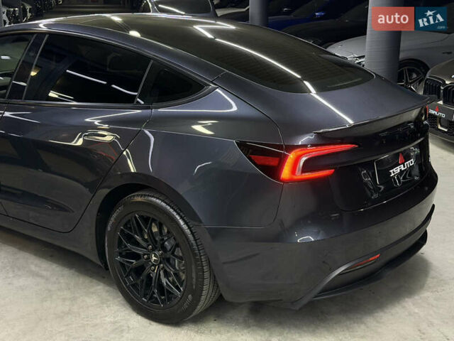 Серый Тесла Модель 3, объемом двигателя 0 л и пробегом 41 тыс. км за 25500 $, фото 11 на Automoto.ua