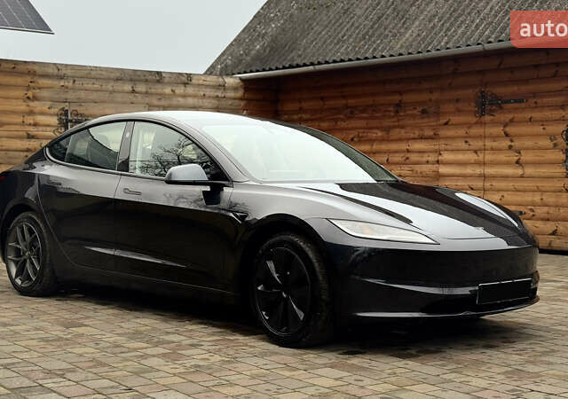 Серый Тесла Модель 3, объемом двигателя 0 л и пробегом 25 тыс. км за 28000 $, фото 1 на Automoto.ua