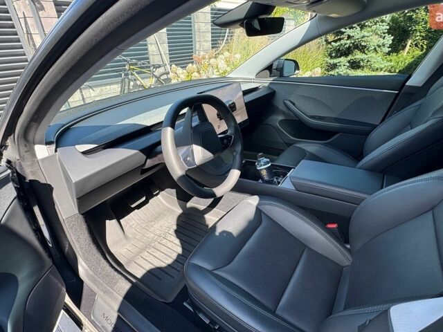 Сірий Тесла Модель 3, об'ємом двигуна 0 л та пробігом 28 тис. км за 29500 $, фото 8 на Automoto.ua