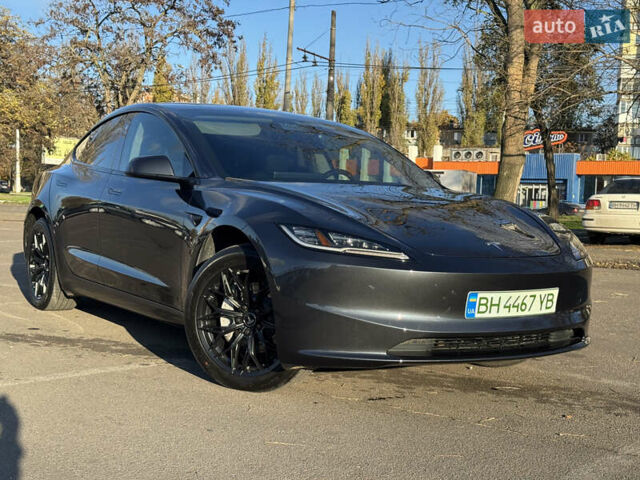 Серый Тесла Модель 3, объемом двигателя 0 л и пробегом 40 тыс. км за 28500 $, фото 5 на Automoto.ua