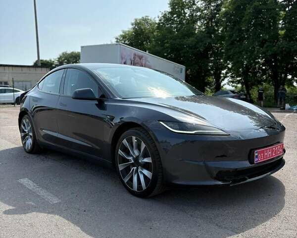 Серый Тесла Модель 3, объемом двигателя 0 л и пробегом 20 тыс. км за 22500 $, фото 2 на Automoto.ua