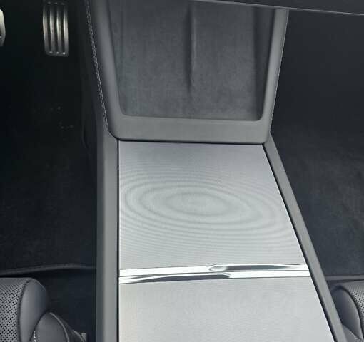 Серый Тесла Модель 3, объемом двигателя 0 л и пробегом 15 тыс. км за 38000 $, фото 19 на Automoto.ua