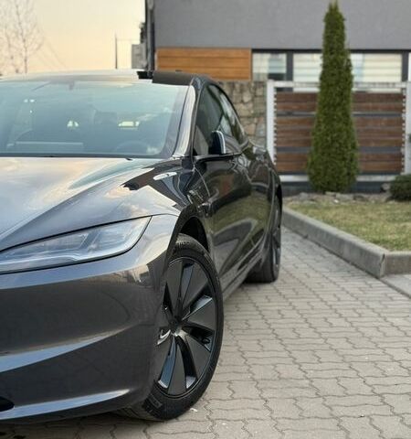 Серый Тесла Модель 3, объемом двигателя 0 л и пробегом 2 тыс. км за 26500 $, фото 6 на Automoto.ua