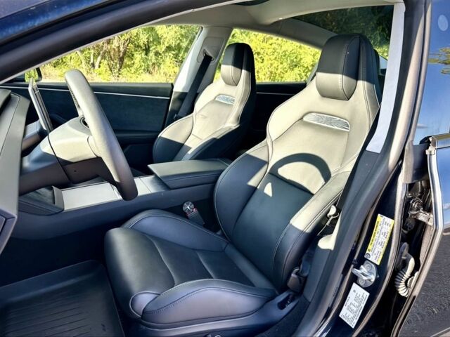 Серый Тесла Модель 3, объемом двигателя 0 л и пробегом 10 тыс. км за 38500 $, фото 7 на Automoto.ua