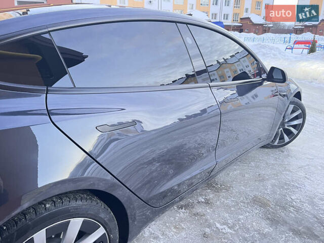 Серый Тесла Модель 3, объемом двигателя 0 л и пробегом 19 тыс. км за 31500 $, фото 8 на Automoto.ua