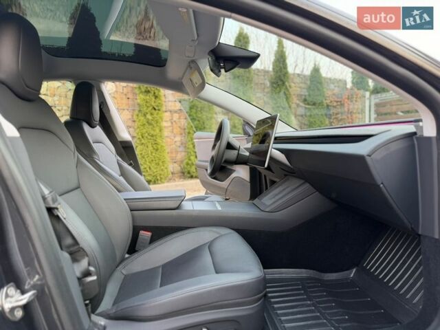 Серый Тесла Модель 3, объемом двигателя 0 л и пробегом 2 тыс. км за 26500 $, фото 24 на Automoto.ua