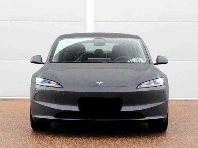 Серый Тесла Модель 3, объемом двигателя 0 л и пробегом 10 тыс. км за 19500 $, фото 1 на Automoto.ua