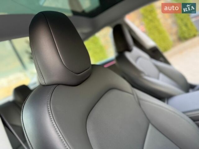 Серый Тесла Модель 3, объемом двигателя 0 л и пробегом 2 тыс. км за 26500 $, фото 36 на Automoto.ua