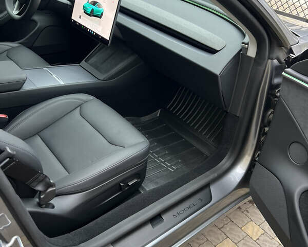 Серый Тесла Модель 3, объемом двигателя 0 л и пробегом 3 тыс. км за 27000 $, фото 28 на Automoto.ua