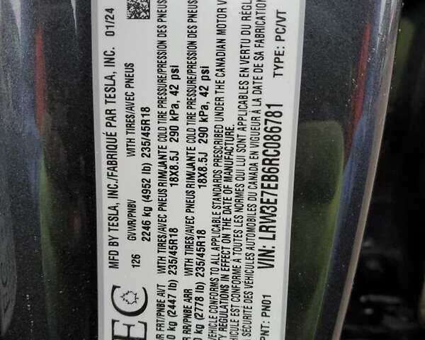 Серый Тесла Модель 3, объемом двигателя 0 л и пробегом 17 тыс. км за 12400 $, фото 11 на Automoto.ua