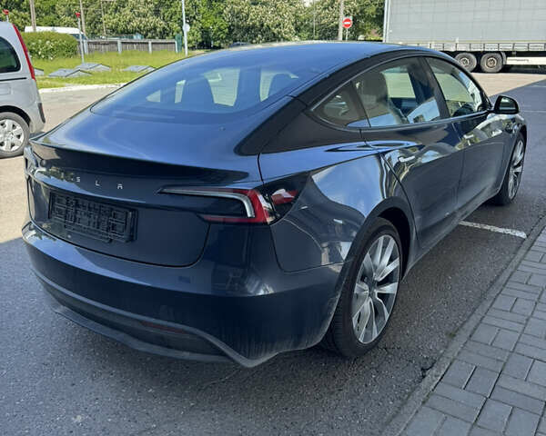 Серый Тесла Модель 3, объемом двигателя 0 л и пробегом 800 тыс. км за 25500 $, фото 2 на Automoto.ua