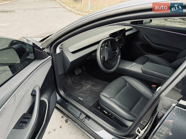 Тесла Модель 3 2024 в Днепре (Днепропетровске) на Automoto.ua Серый Тесла Модель 3, объемом двигателя 0 л и пробегом 6 тыс. км за 25600 $, фото 7 на Automoto.ua