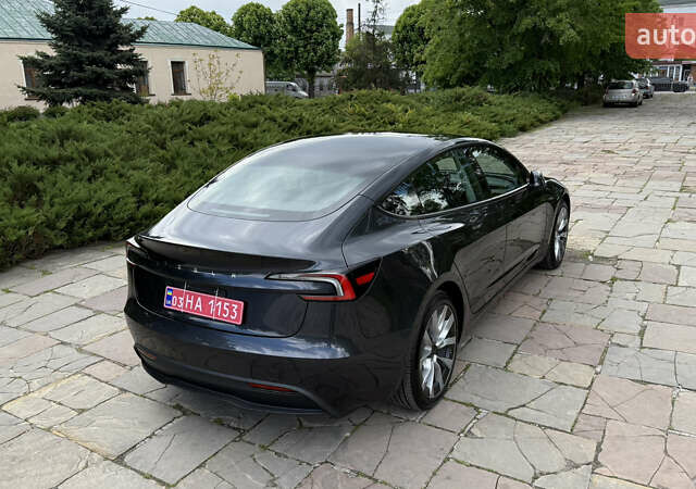 Серый Тесла Модель 3, объемом двигателя 0 л и пробегом 1 тыс. км за 27500 $, фото 5 на Automoto.ua
