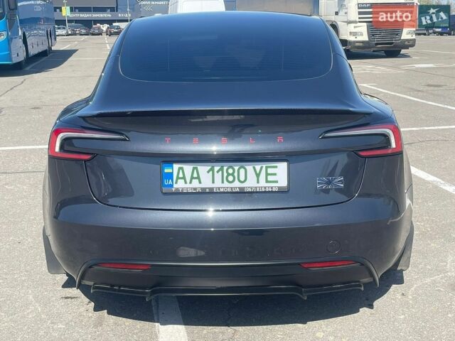 Серый Тесла Модель 3, объемом двигателя 0 л и пробегом 17 тыс. км за 32900 $, фото 7 на Automoto.ua