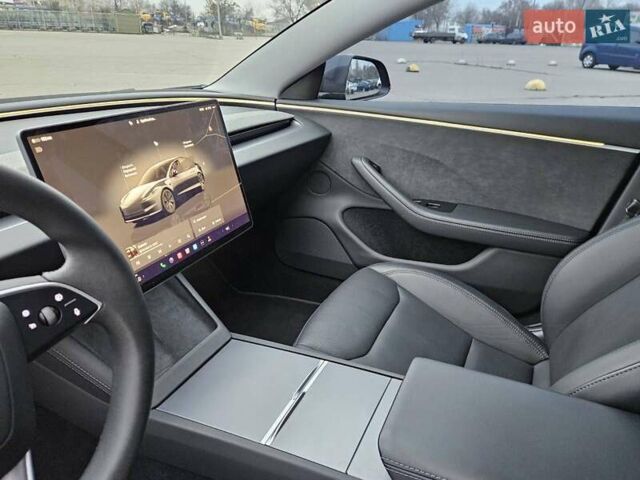 Серый Тесла Модель 3, объемом двигателя 0 л и пробегом 23 тыс. км за 29900 $, фото 22 на Automoto.ua