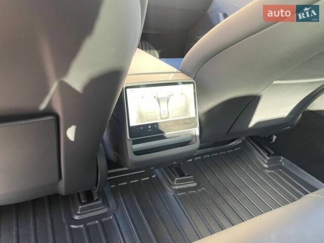 Серый Тесла Модель 3, объемом двигателя 0 л и пробегом 10 тыс. км за 26200 $, фото 46 на Automoto.ua