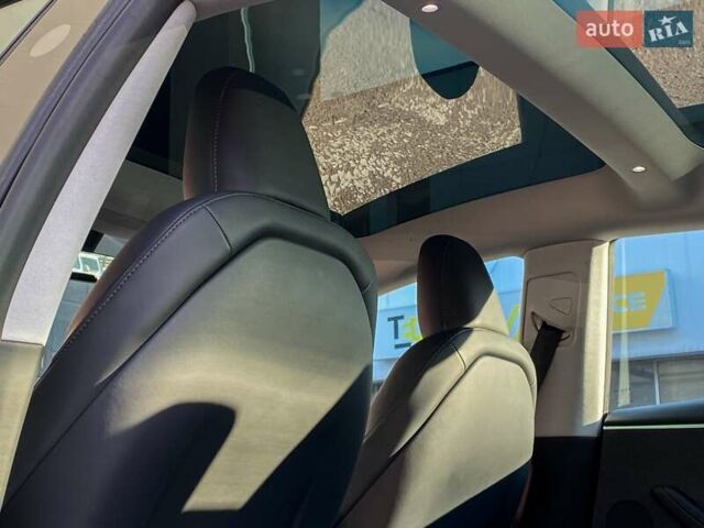 Сірий Тесла Модель 3, об'ємом двигуна 0 л та пробігом 21 тис. км за 29999 $, фото 15 на Automoto.ua