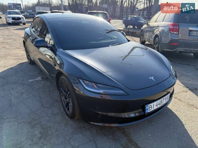 Серый Тесла Модель 3, объемом двигателя 0 л и пробегом 18 тыс. км за 26500 $, фото 16 на Automoto.ua