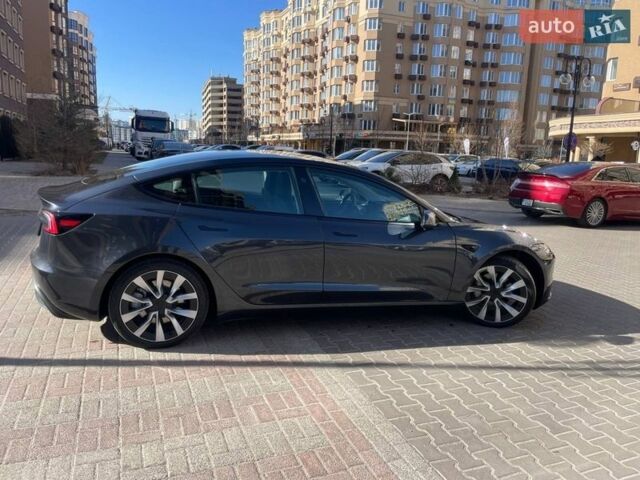 Серый Тесла Модель 3, объемом двигателя 0 л и пробегом 10 тыс. км за 26200 $, фото 20 на Automoto.ua
