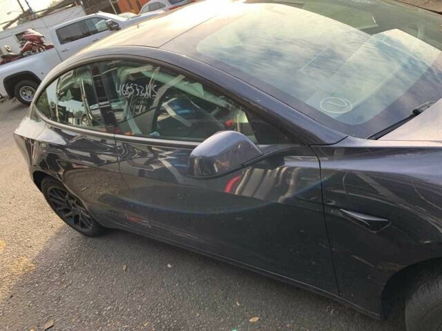 Сірий Тесла Модель 3, об'ємом двигуна 0 л та пробігом 20 тис. км за 23500 $, фото 3 на Automoto.ua
