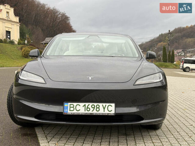 Серый Тесла Модель 3, объемом двигателя 0 л и пробегом 13 тыс. км за 30000 $, фото 8 на Automoto.ua