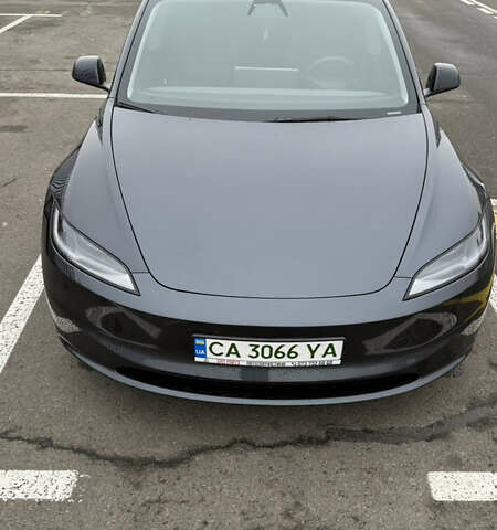 Серый Тесла Модель 3, объемом двигателя 0 л и пробегом 6 тыс. км за 26100 $, фото 1 на Automoto.ua