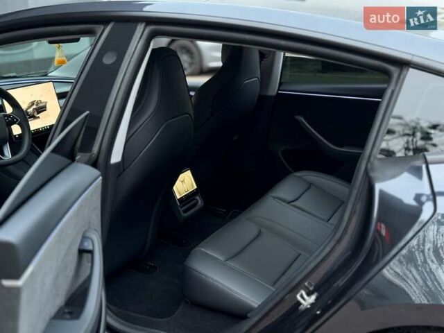 Сірий Тесла Модель 3, об'ємом двигуна 0 л та пробігом 9 тис. км за 39999 $, фото 14 на Automoto.ua