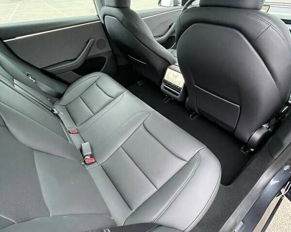 Сірий Тесла Модель 3, об'ємом двигуна 0 л та пробігом 1 тис. км за 29900 $, фото 12 на Automoto.ua