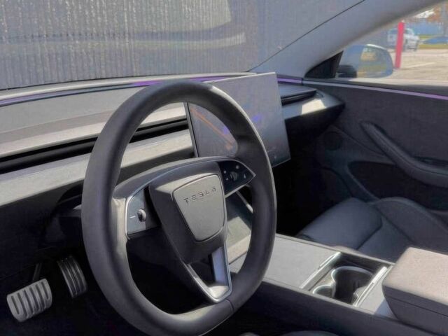 Серый Тесла Модель 3, объемом двигателя 0 л и пробегом 13 тыс. км за 9800 $, фото 9 на Automoto.ua