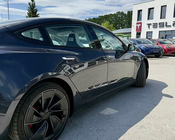 Сірий Тесла Модель 3, об'ємом двигуна 0 л та пробігом 1 тис. км за 45900 $, фото 24 на Automoto.ua
