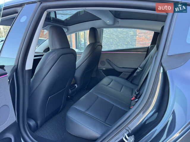 Серый Тесла Модель 3, объемом двигателя 0 л и пробегом 13 тыс. км за 26500 $, фото 10 на Automoto.ua